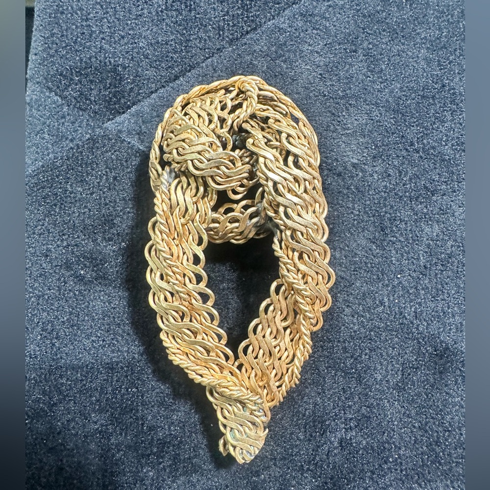 RARE FIND: Vtg SANDOR Brass Ornate Accent Brooch